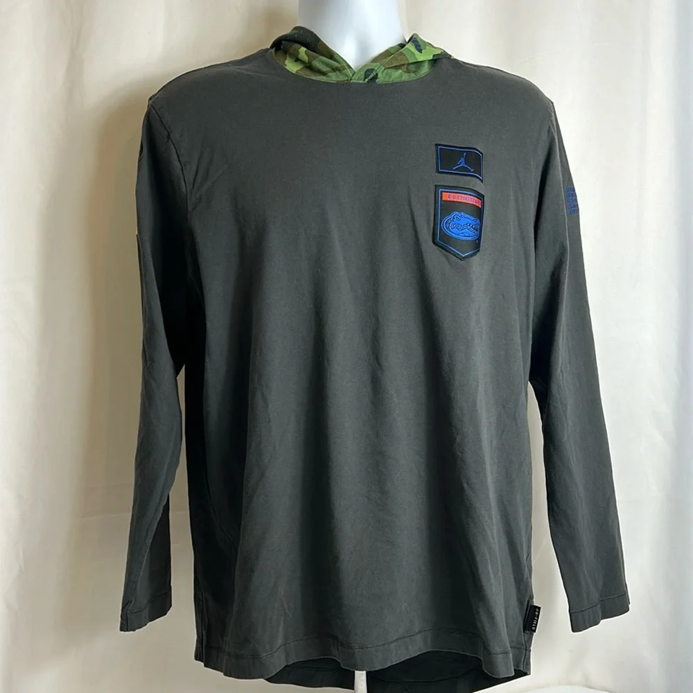 Jordan Men’s Size Medium FL Gators Gray Camouflage Long Sleeve Cotton Hoodie